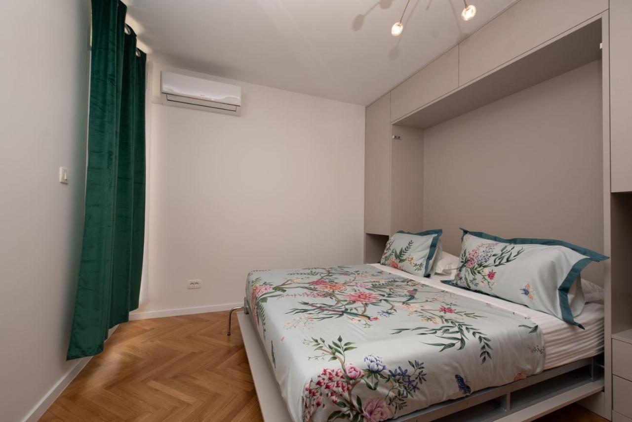 Royal Elegance Apartman Split Exterior photo