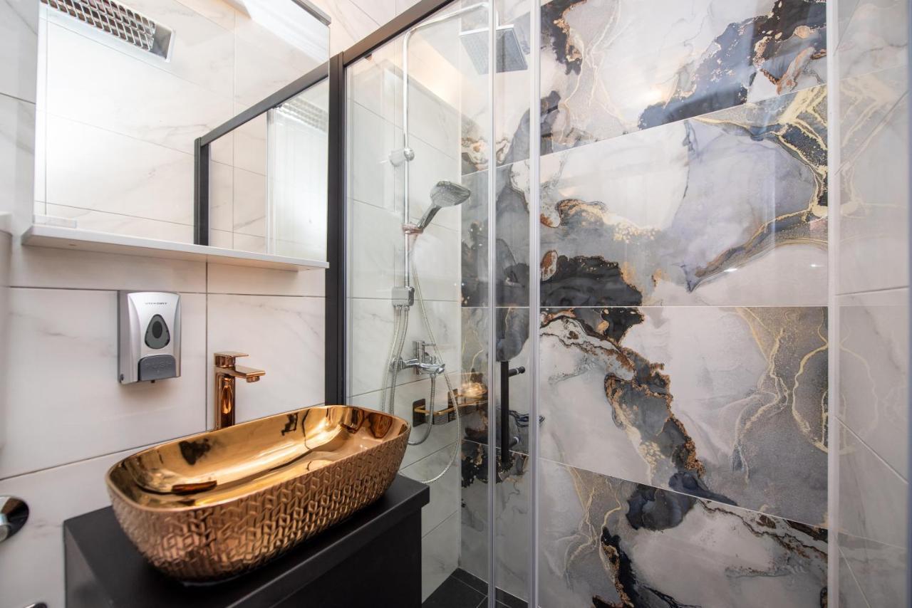 Royal Elegance Apartman Split Exterior photo