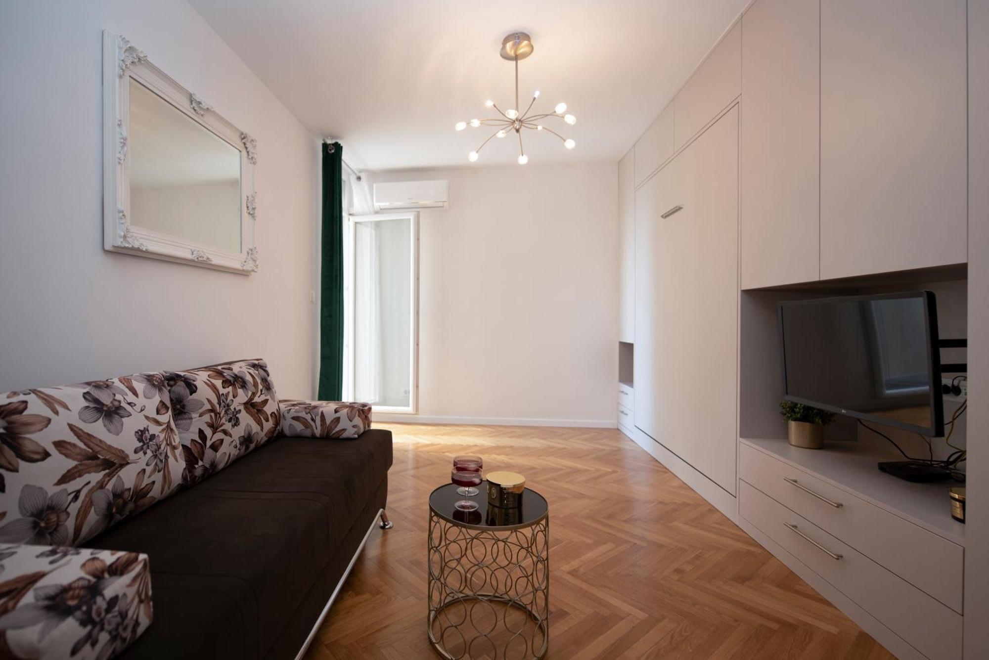 Royal Elegance Apartman Split Exterior photo